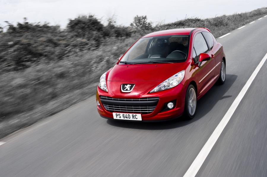 Peugeot 207 RC 2010 года  (фото 13 из 27)